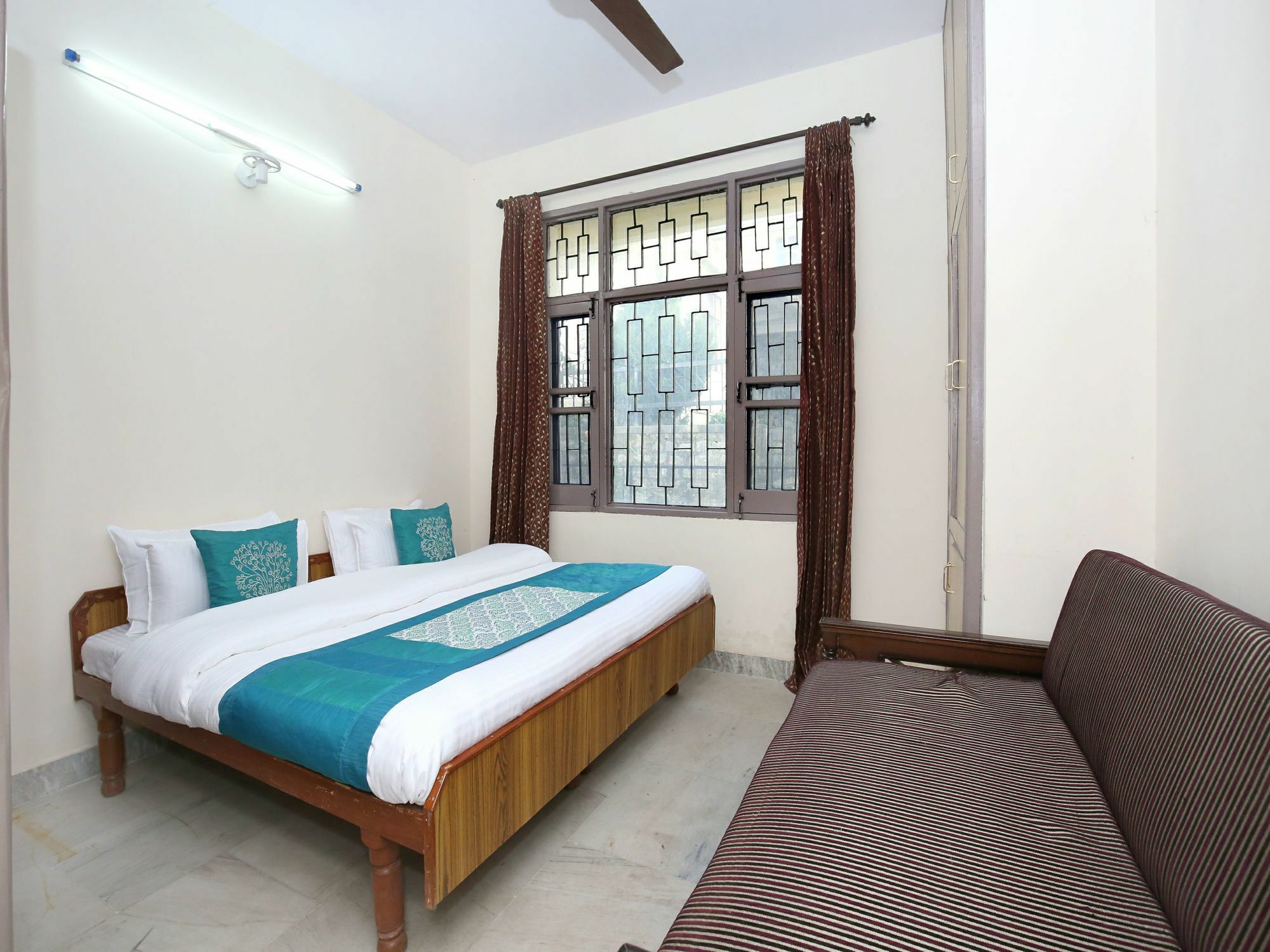 Elegant 3Bhk Abode In Shoghi, Shimla Lejlighed Eksteriør billede