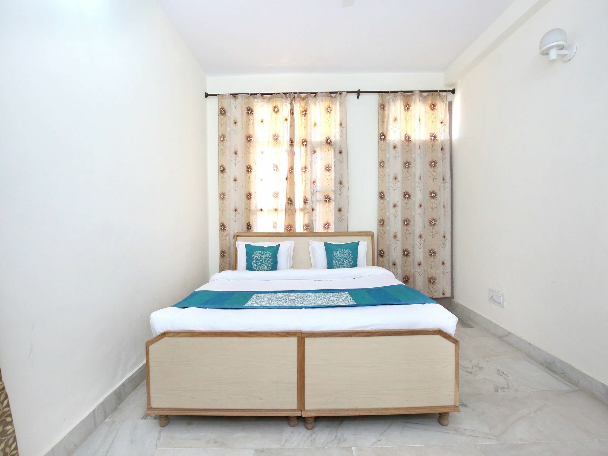 Elegant 3Bhk Abode In Shoghi, Shimla Lejlighed Eksteriør billede
